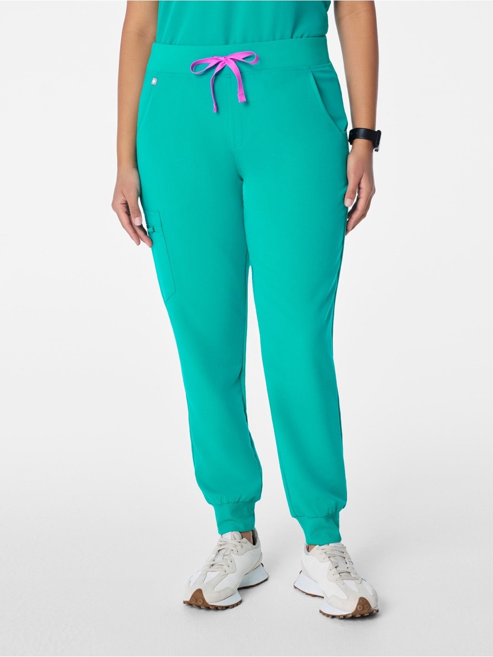 Figs Women’s Zamora Jogger Scrub Pant in Lagoon Teal size Small